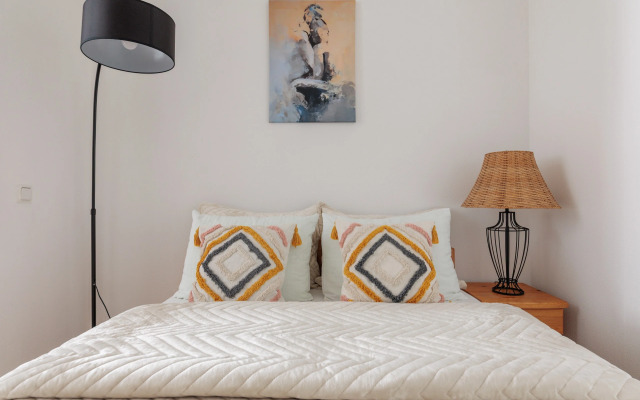 Апартаменты у Дворцовой площади DereMRents ДереМРентс