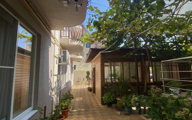 Aleksandra Guest House