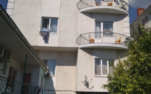 Akvarel Guest House