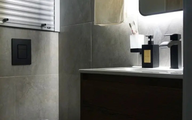 Voznesenskaya Flat