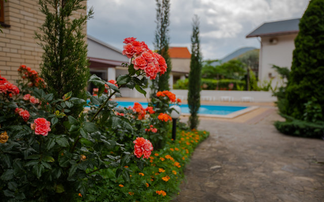 Usad'ba Zolotyie Vorota Hotel