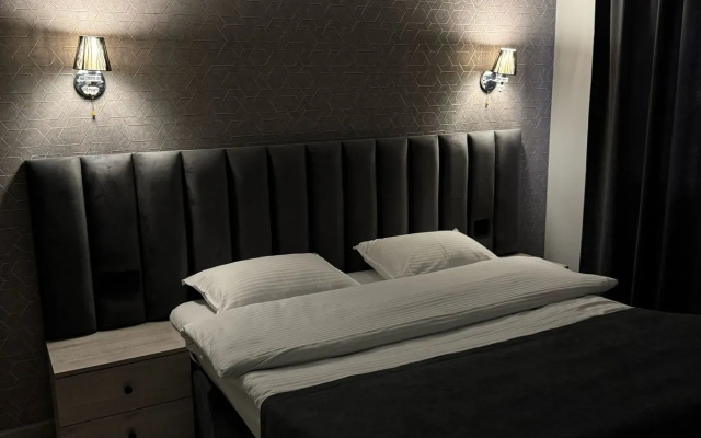 Luxe Plaza Hotel
