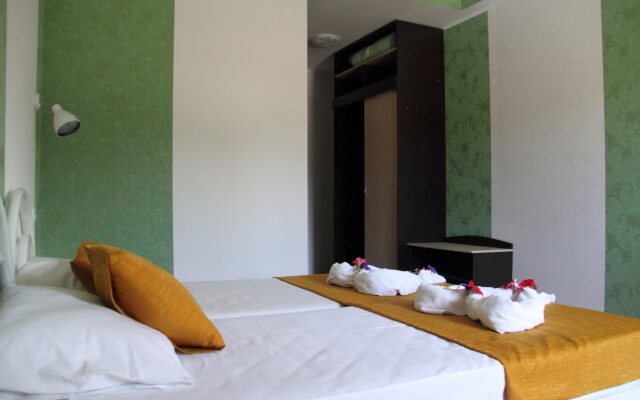 Paradiz Hotel