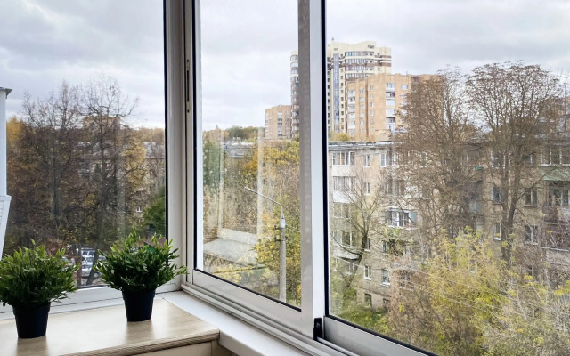 Prostornaya Kvartira V Tsentre Flat
