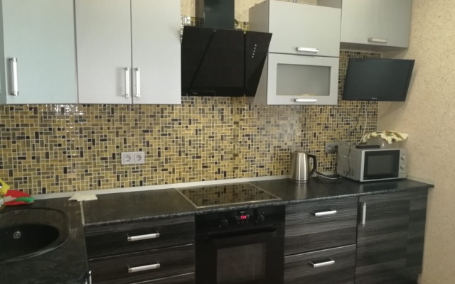 Апартаменты Лунная 28