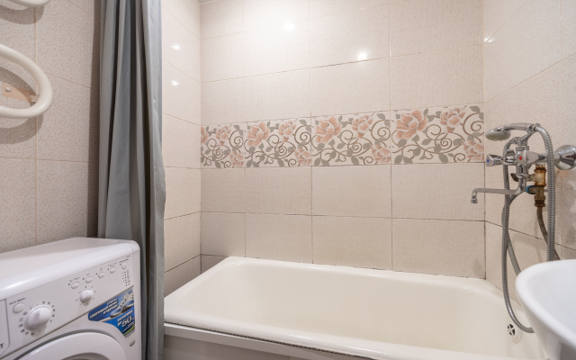 Апартаменты Просторная 1-комнатная квартира в центре возле набережной