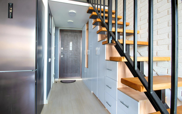 146/Dvyhyrovnevaya Studio v Slile Loft Flat