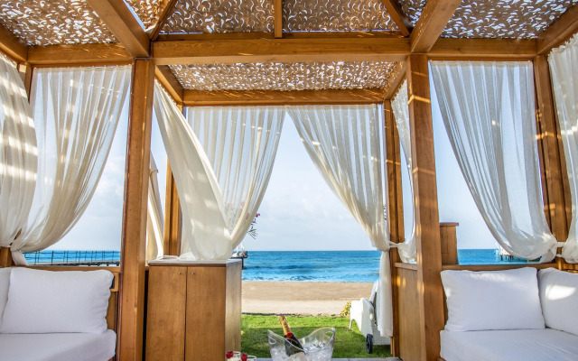 Calista Luxury Resort