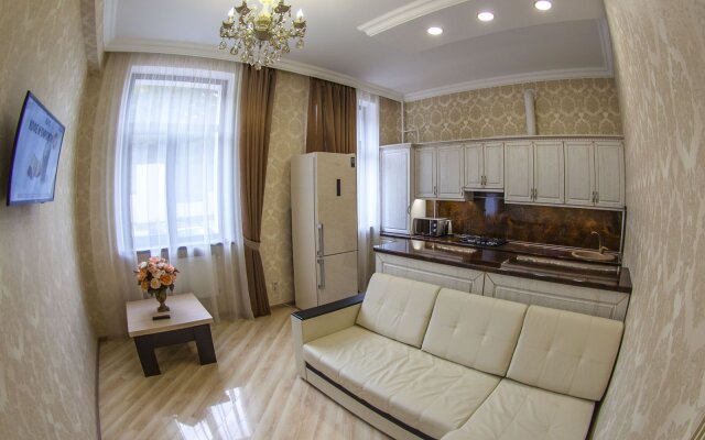 Elite V Tsentre Ryadom S Parkom Apart-Otel "vernisazh" Apartments