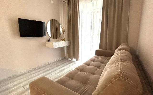 V Tsentralnom Rayone Flat