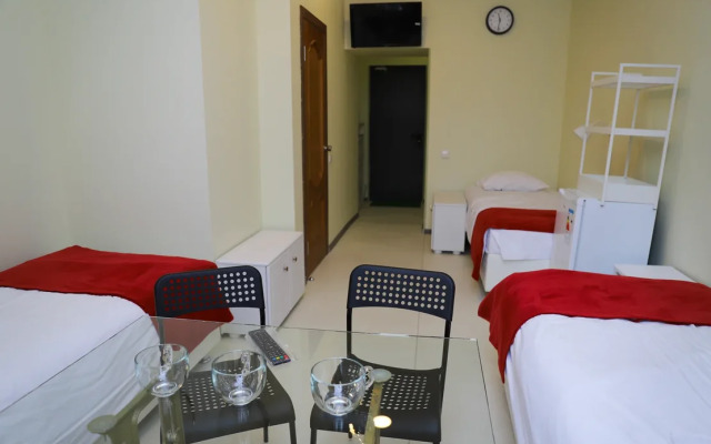 33 Apartments