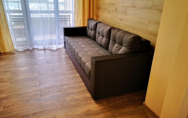 Апартаменты на Ангарской 100а