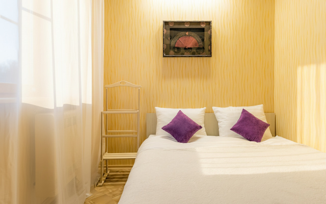 Квартира Уютная с Просторной Кухней Гостиной Рядом с Центром