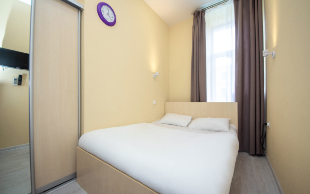 SyncotelHome Anichkov Bridj Apartments
