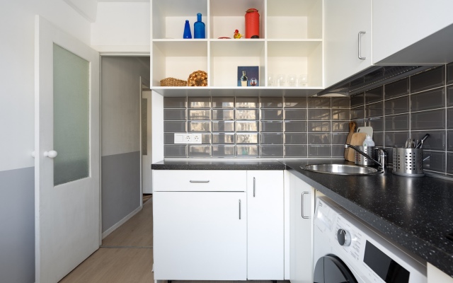 912 U Parka Pobedy Apartment