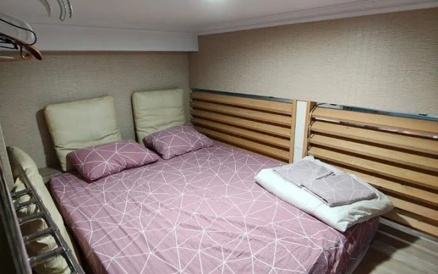 Na Ulitse Tatarskaya 50 Flat