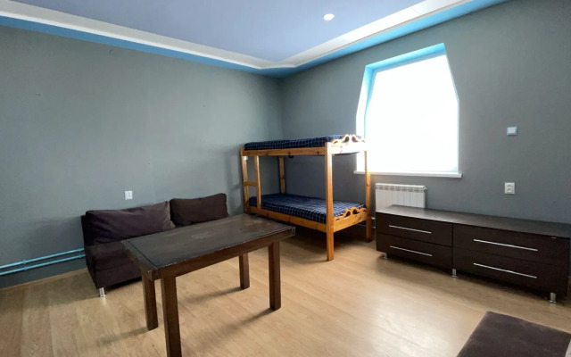 S Bilyyardom i Mangalom Private House
