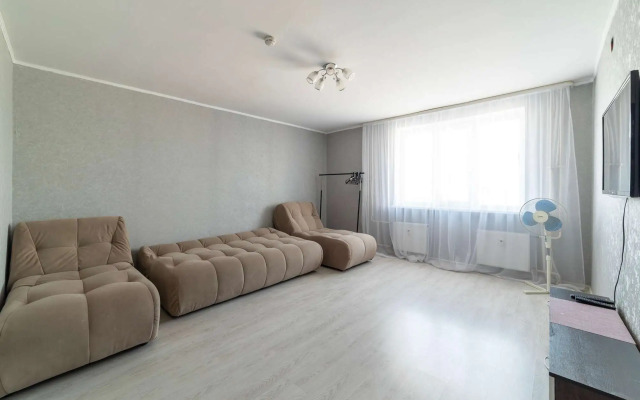 Na Chistopolskoy Ulitse 12 Flat