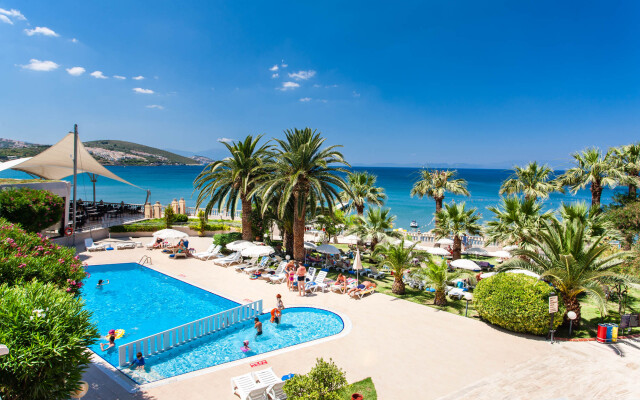 Tusan Beach Resort Hotel