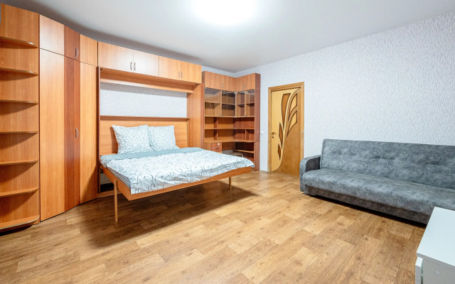 Bukharestskaya 118k3 Bol'shiye Apartments
