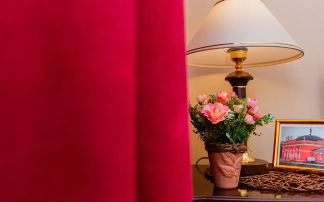 Квартира Прoсторнaя трехкомнатная