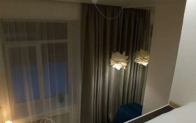2 Na Ulitse Dekabristov 23 Apartments