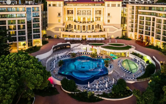 Klassa Lyuks v Otele Kameliya Apartments