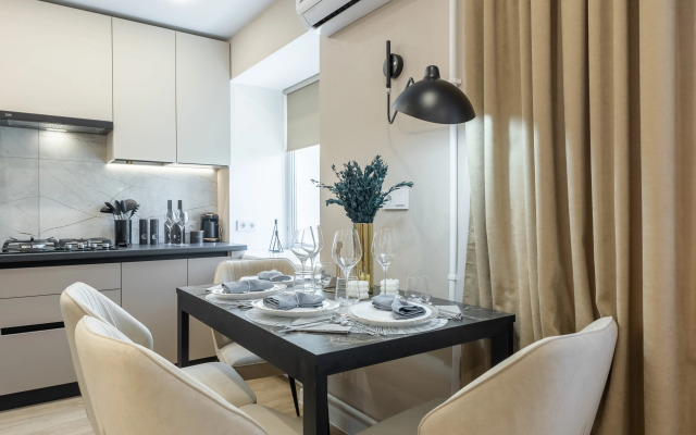 Na Korotchenko 4 Apartment