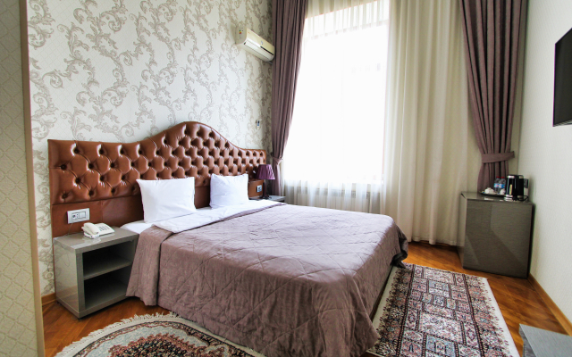 Pilot Baku Hotel