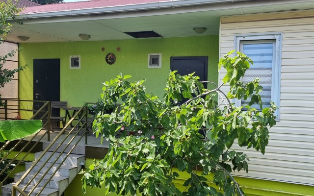 Gostevoy Dom Yekaterina Guest House