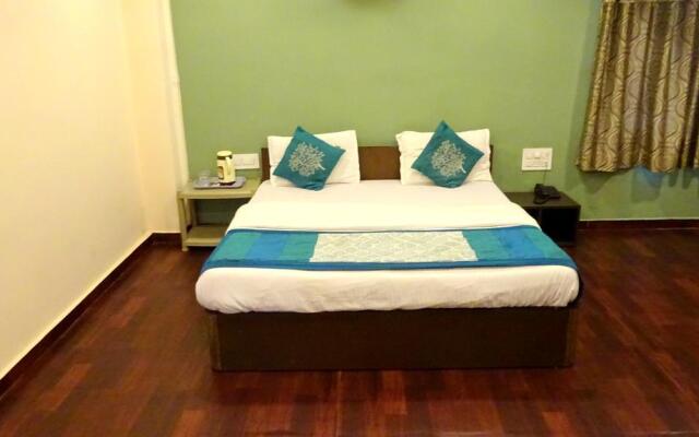Hotel Blue Moon