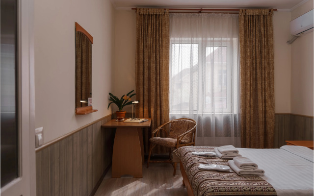 Alpinist Hotel