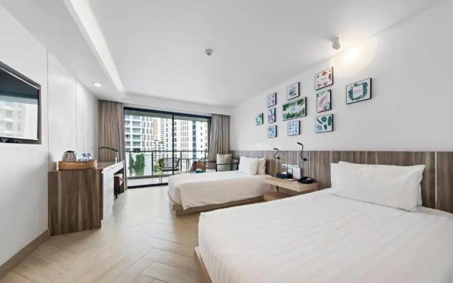 Golden Tulip Pattaya Beach Resort
