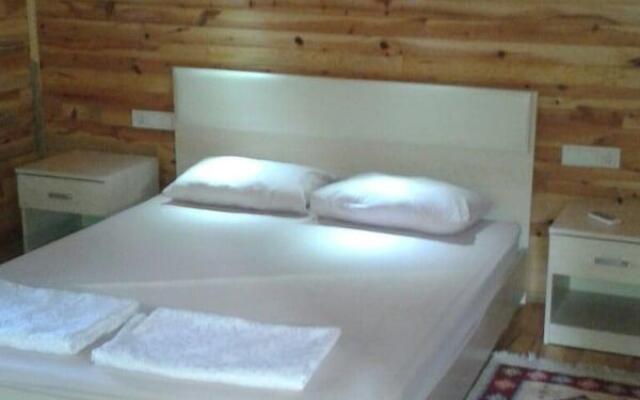 Halil Bungalow Villa