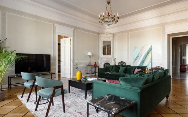 Апартаменты Minin Apartments c видом на Исаакиевский Собор 210 кв.м.