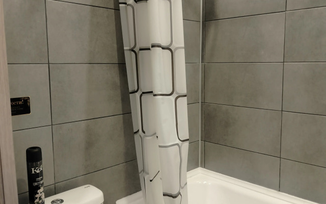 L&R Room Apartments