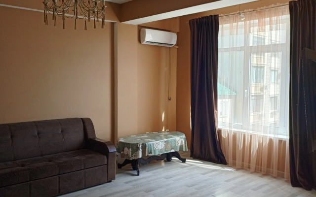Квартира Уютная в Махачкале на Просвещения 5