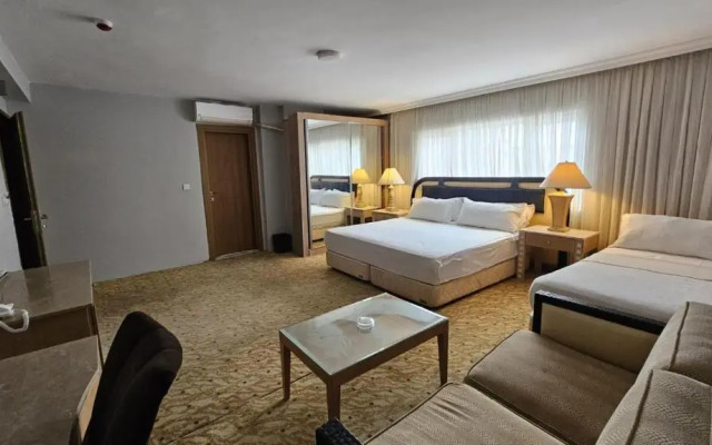 Sever Suites Hotel