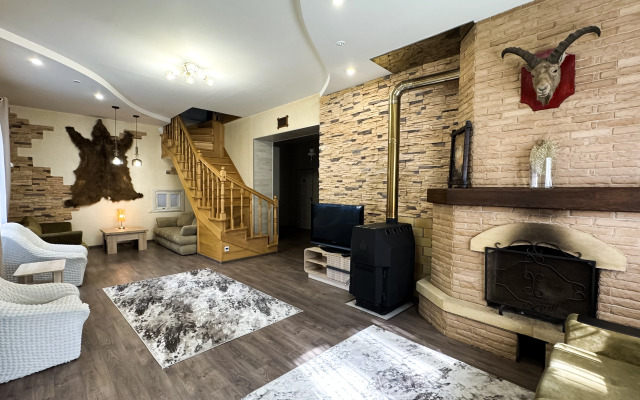 Zapovednyij Arhyiz Guest House