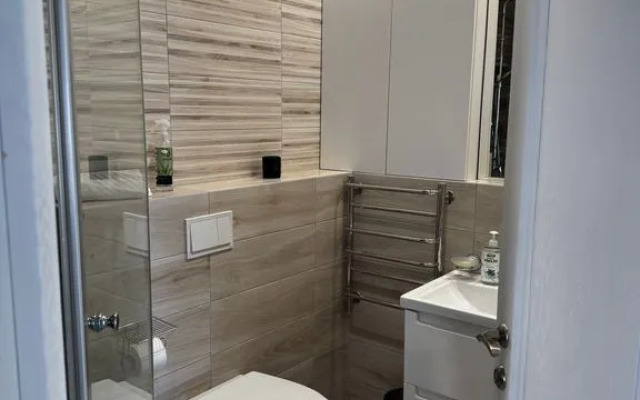 Sovremennaya Treshka Vozle Dana Mall Flat