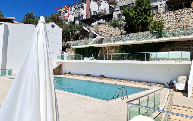 Serena Suites Flat
