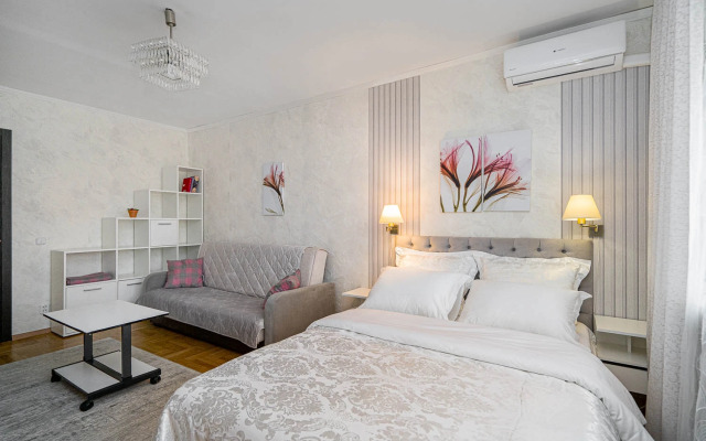 Квартира Апартаменты Ladgorna на Мележа 4