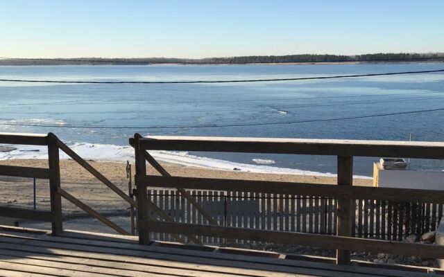 Частный дом на Волге 2