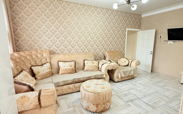 Апартаменты Шикарная сталинка на проспекте Ленина