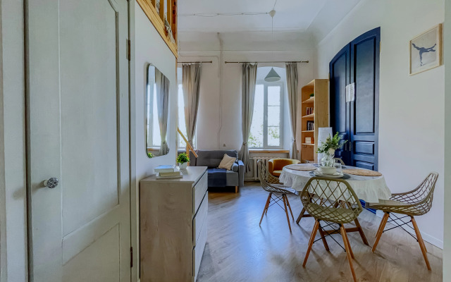Studiya Green FOX v samom tsentre Astrakhani Flat