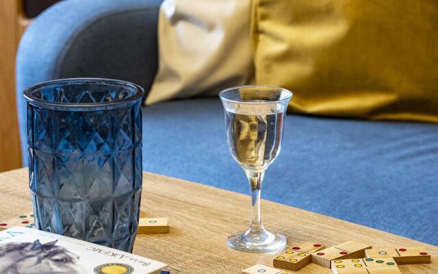 Апартаменты трёхкомнатные рядом с рыбной деревней