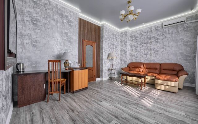 Astoria Hotel