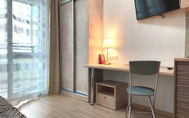 Три квартиры на Сахарова 1