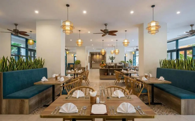 Lavita Bliss Phu Quoc Hotel – Restaurant – Phu Quoc