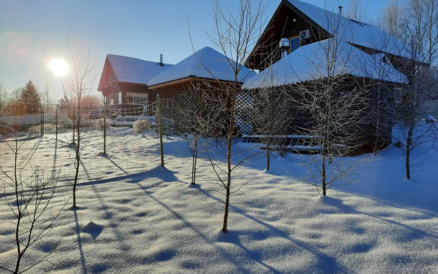 Частный дом коттедж с пятью комфортабельными спальнями